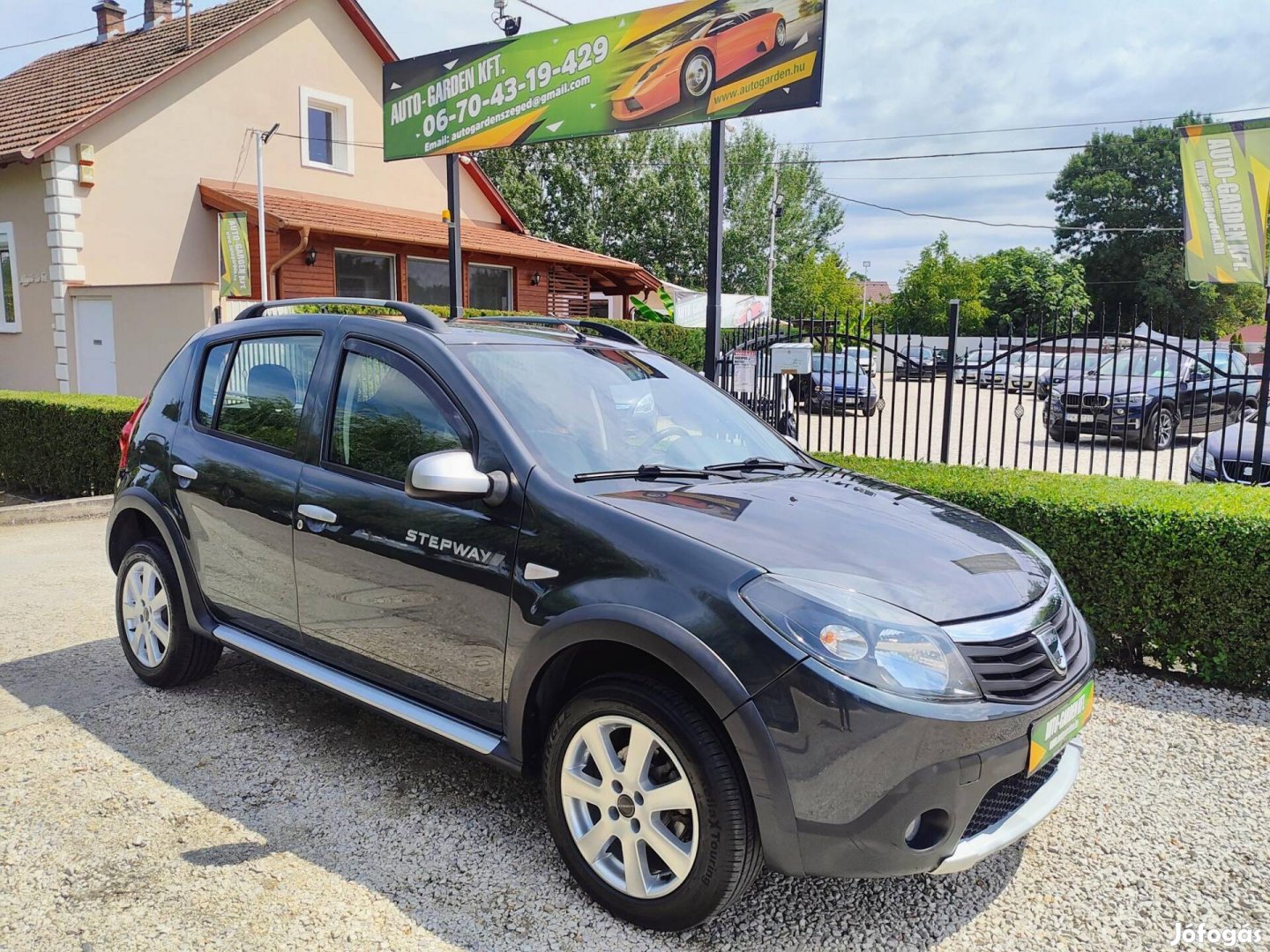 Dacia Sandero 1.6 Stepway Vezetett Szervízkönyv...