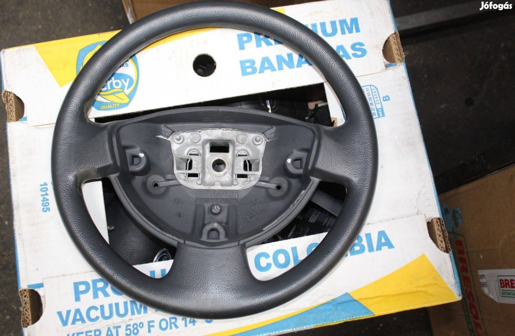 Dacia Sandero 2012 kormány müanyag 8200759888