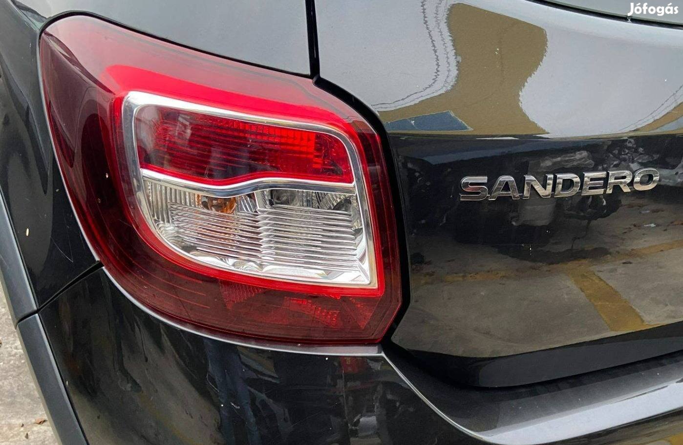 Dacia Sandero 2 Kalaptartó (2012-20)