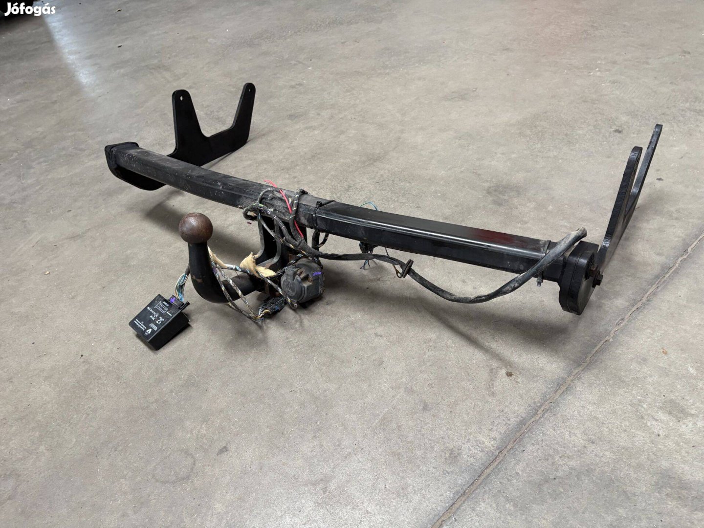 Dacia Sandero I. gyári vonóhorog