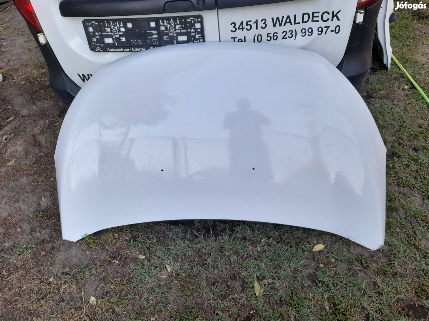 Dacia dokker motorház