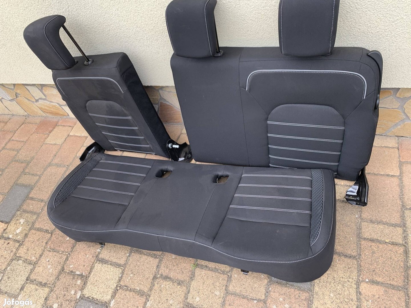 Dacia duster II 2 hátsó ülés garnitúra teher autó átalakítás