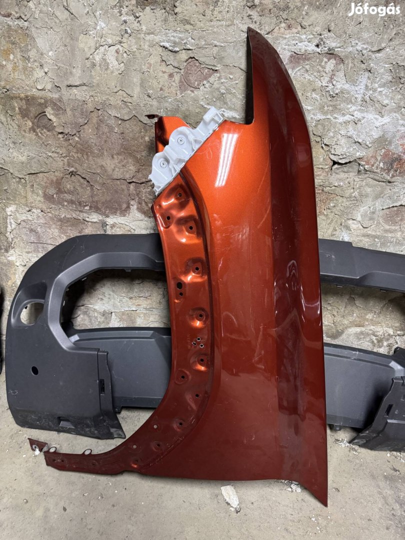 Dacia duster/bigster bal elso sarvedo