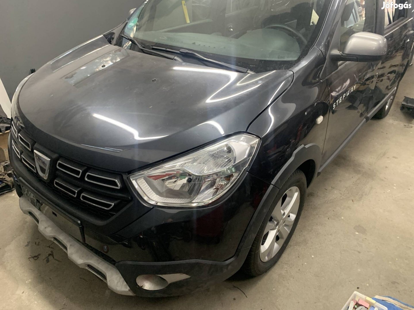 Dacia lodgy sárvédő ajtó ülés futómű üveg motor váltó