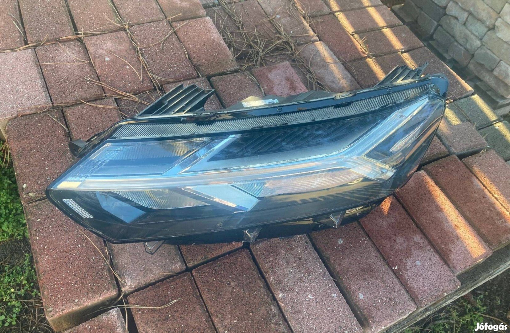 Dacia sandero fényszóró