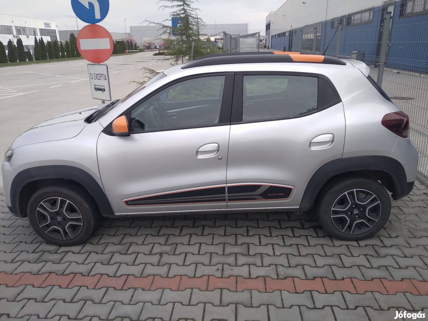 Dacia spring eladó