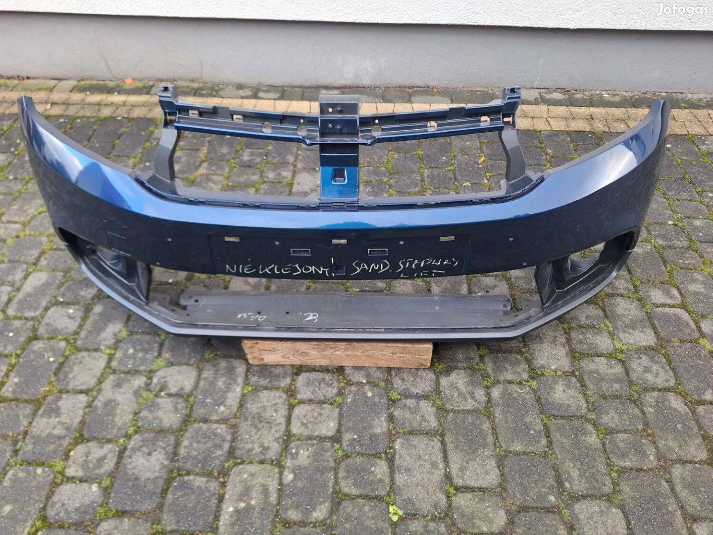 Dacis Logan 2 faceliftes első lökhárító 2016-