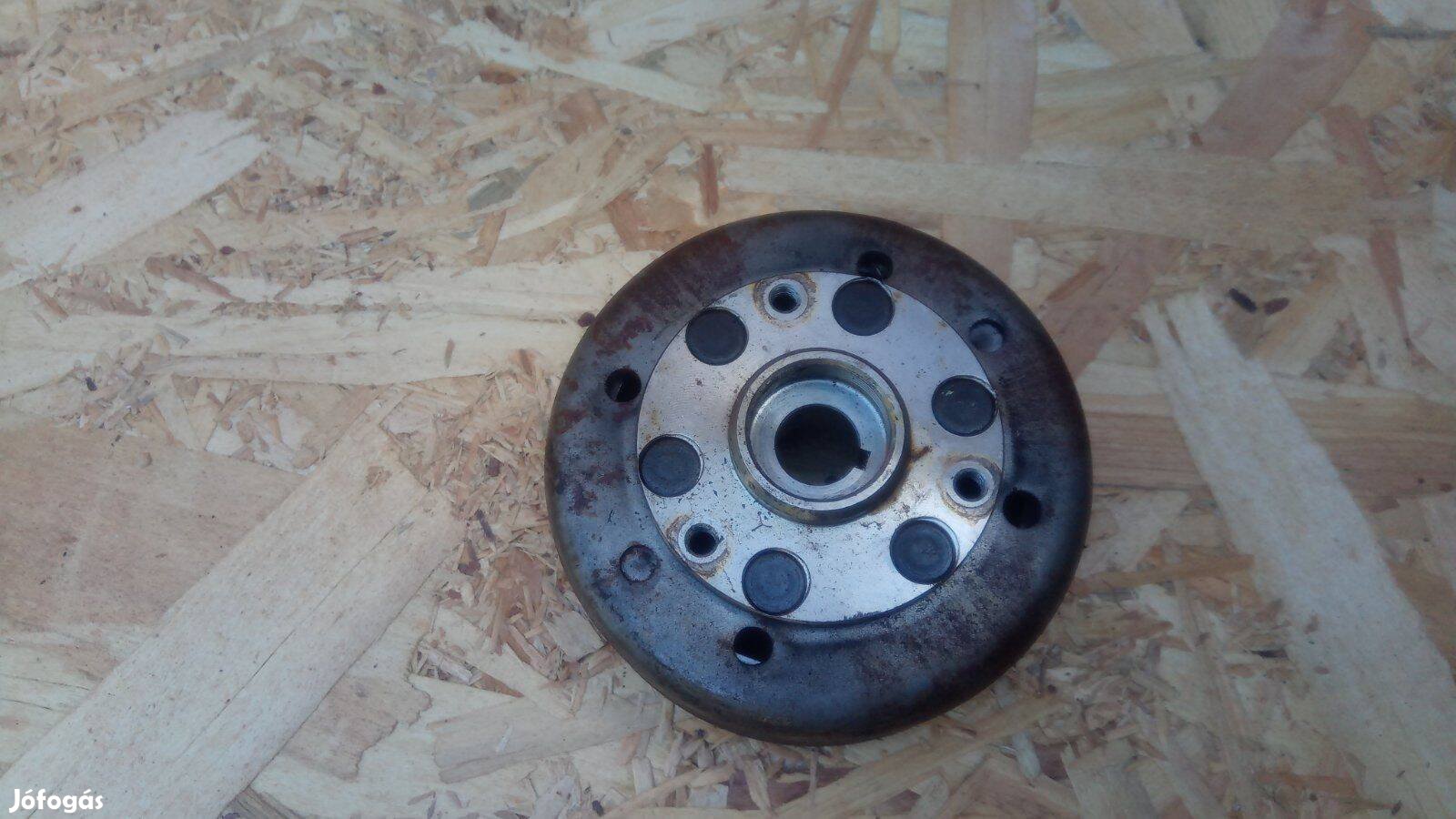 Daelim NS 125 lendkerék