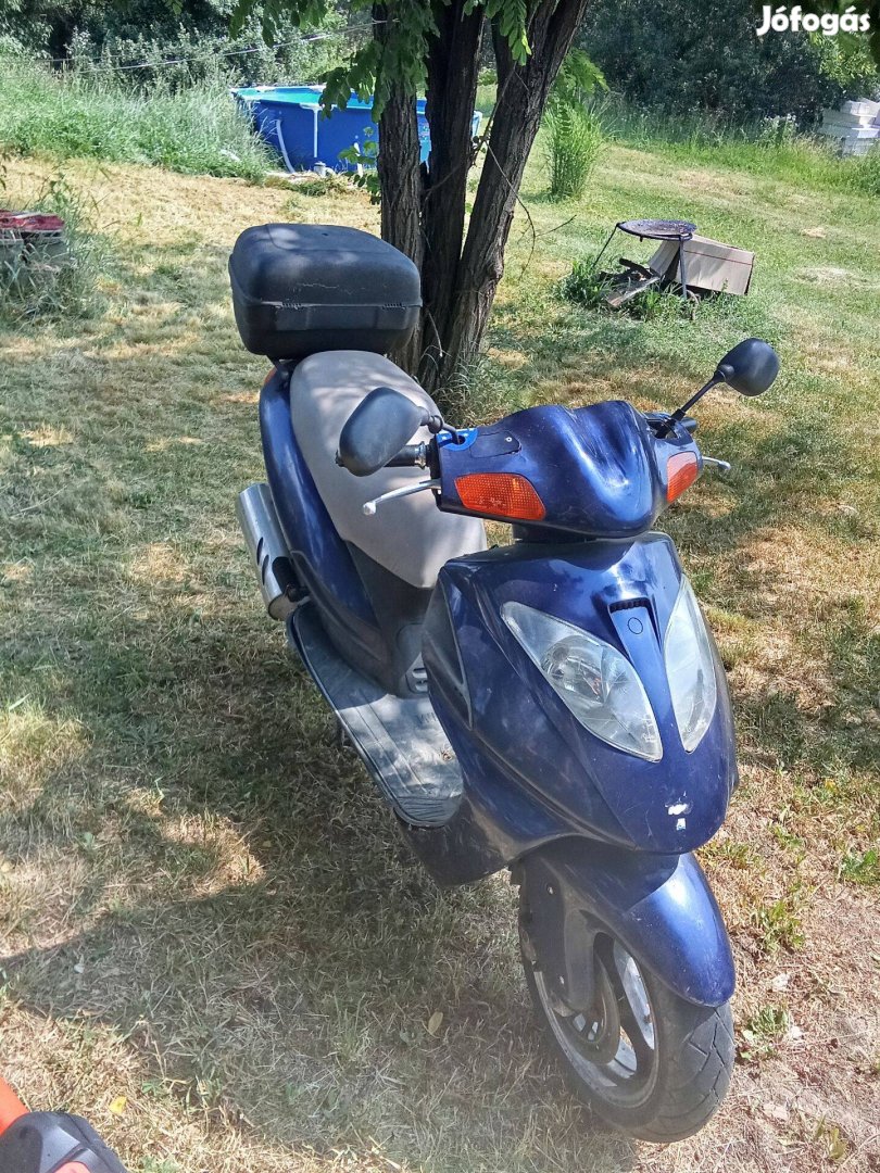 Daelim robogó eladó
