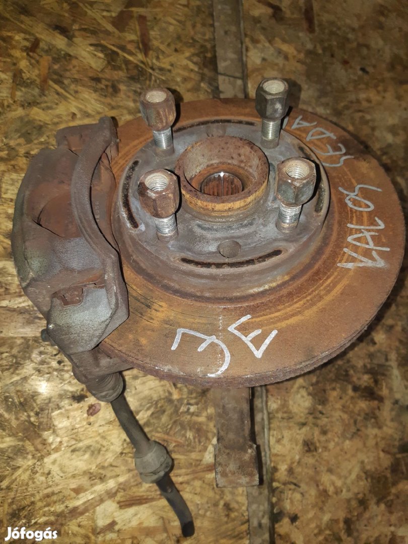 Daewoo Kalos Jobb Első Csonkállvány Kerékaggyal Féknyereg