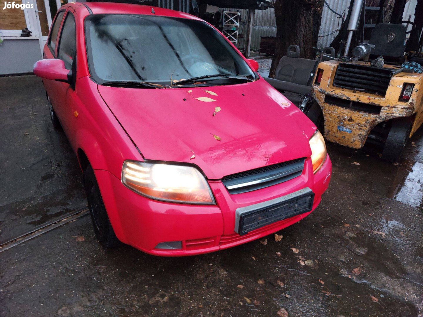 Daewoo Kalos karosszéria elemei piros