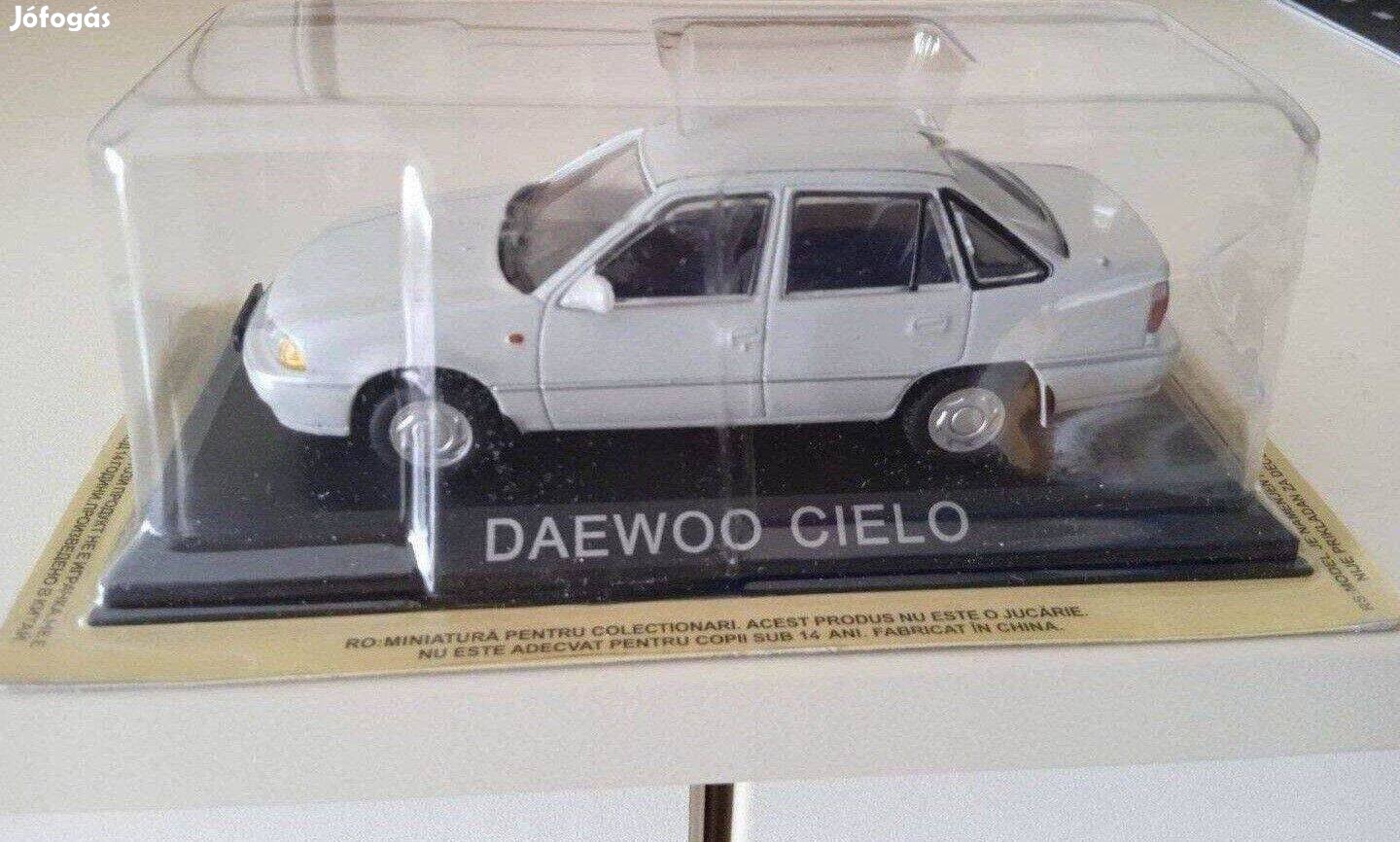 Daewoo Nexía (Cíelo) kisauto modell 1/43 Eladó