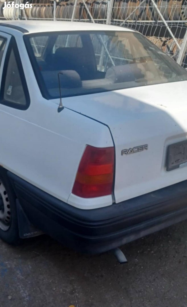 Daewoo Racer hátsó lámpa eladó