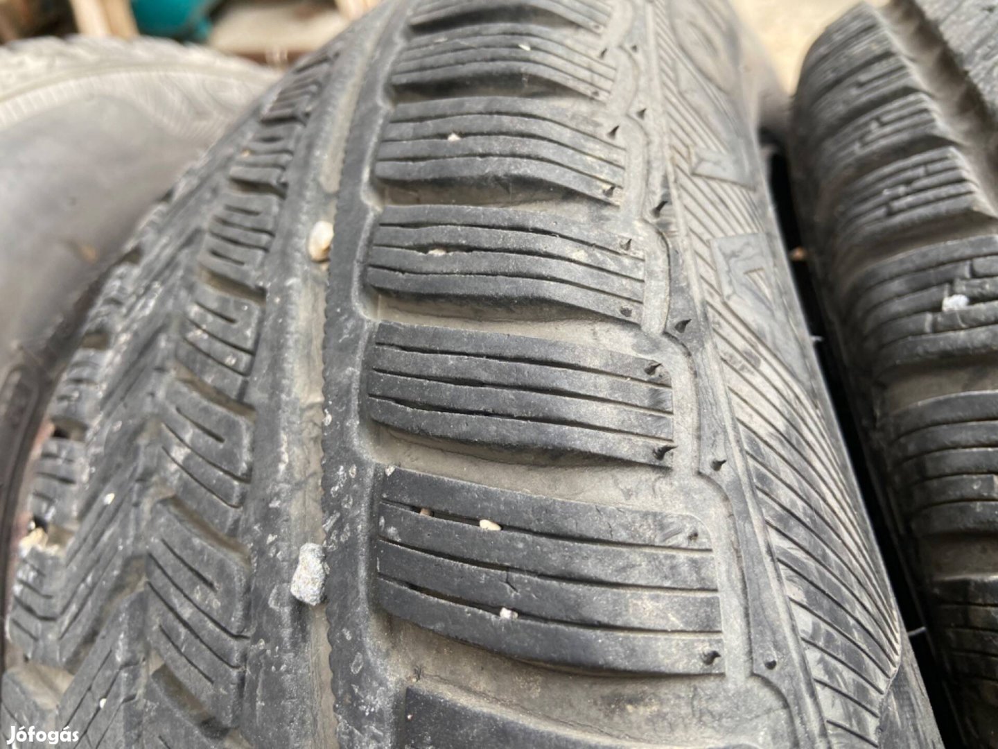 Daewoo lemezfelni téli gumival 175/70R13