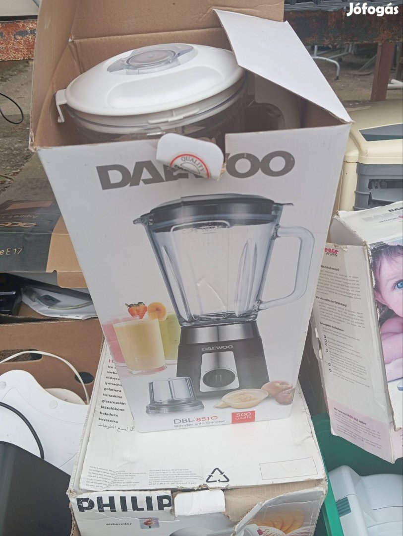 Daewoo turmixgép és kávédaráló Futárral 