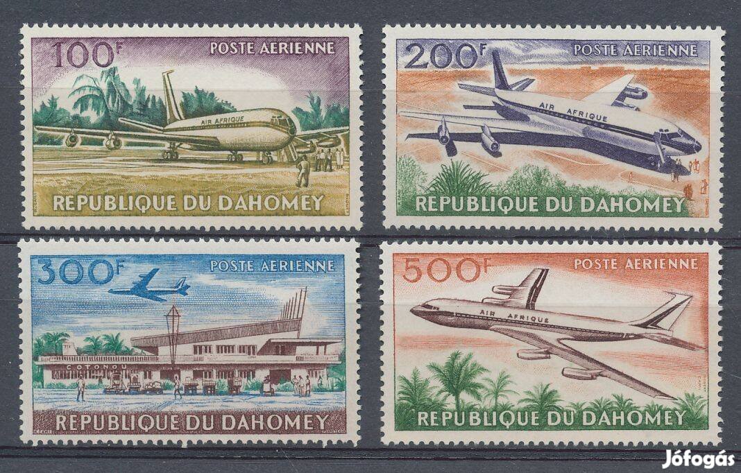 Dahomey Köztársaság Michel száma 222/25 hibátlan postai verde, rep