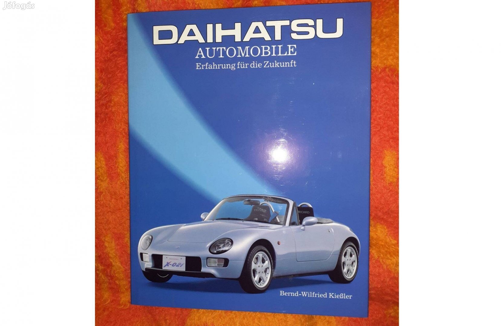 Daihatsu Automobile Német keményfedeles könyv