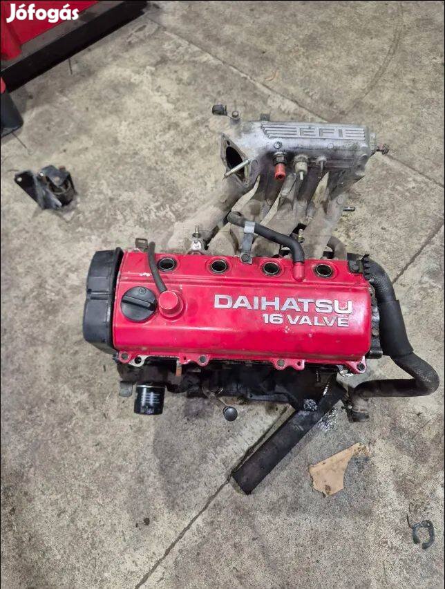 Daihatsu Charade Motor blokk hengerfejjel(bontom is)