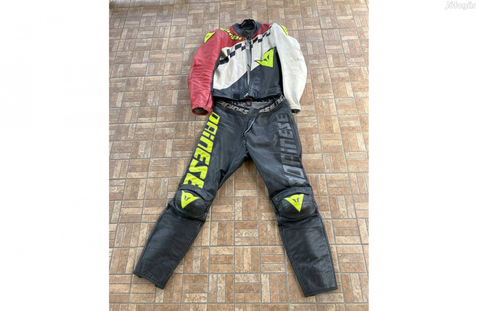 Dainese 50-méretű motoros bőr ruha
