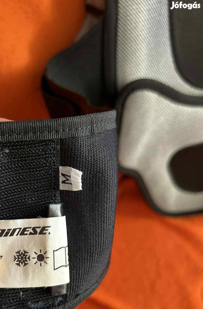 Dainese gerincprotektor 