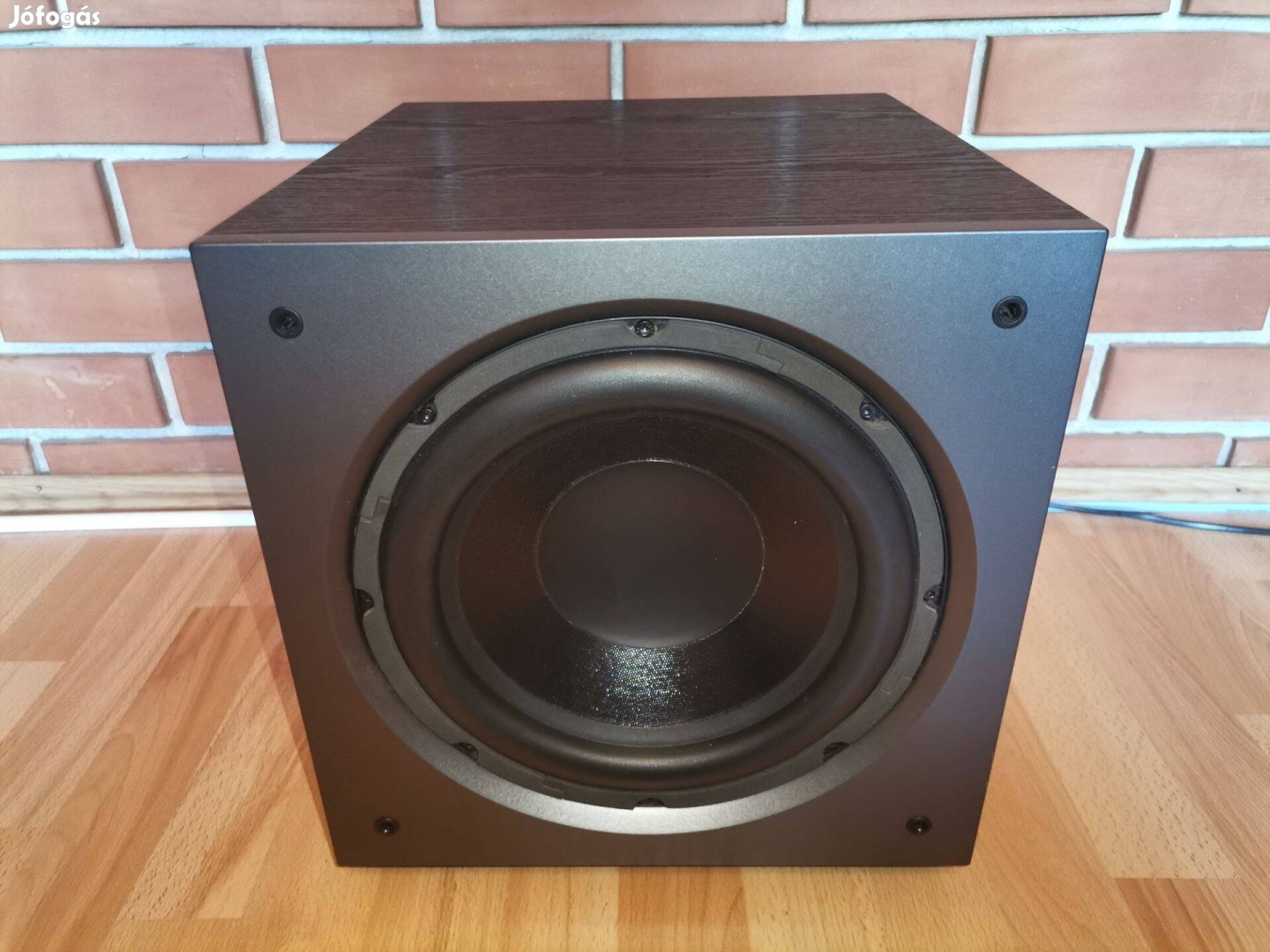 Dali Basis 100 Subwoofer mélynyomó