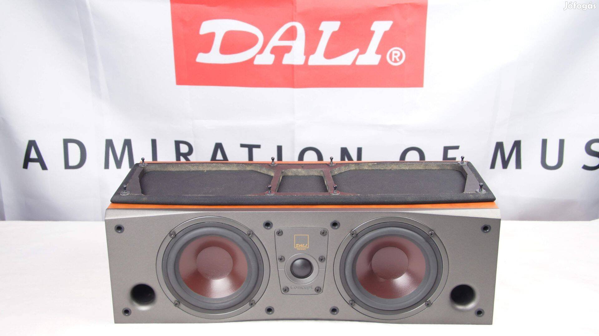 Dali Concept center - Cseresznye színű