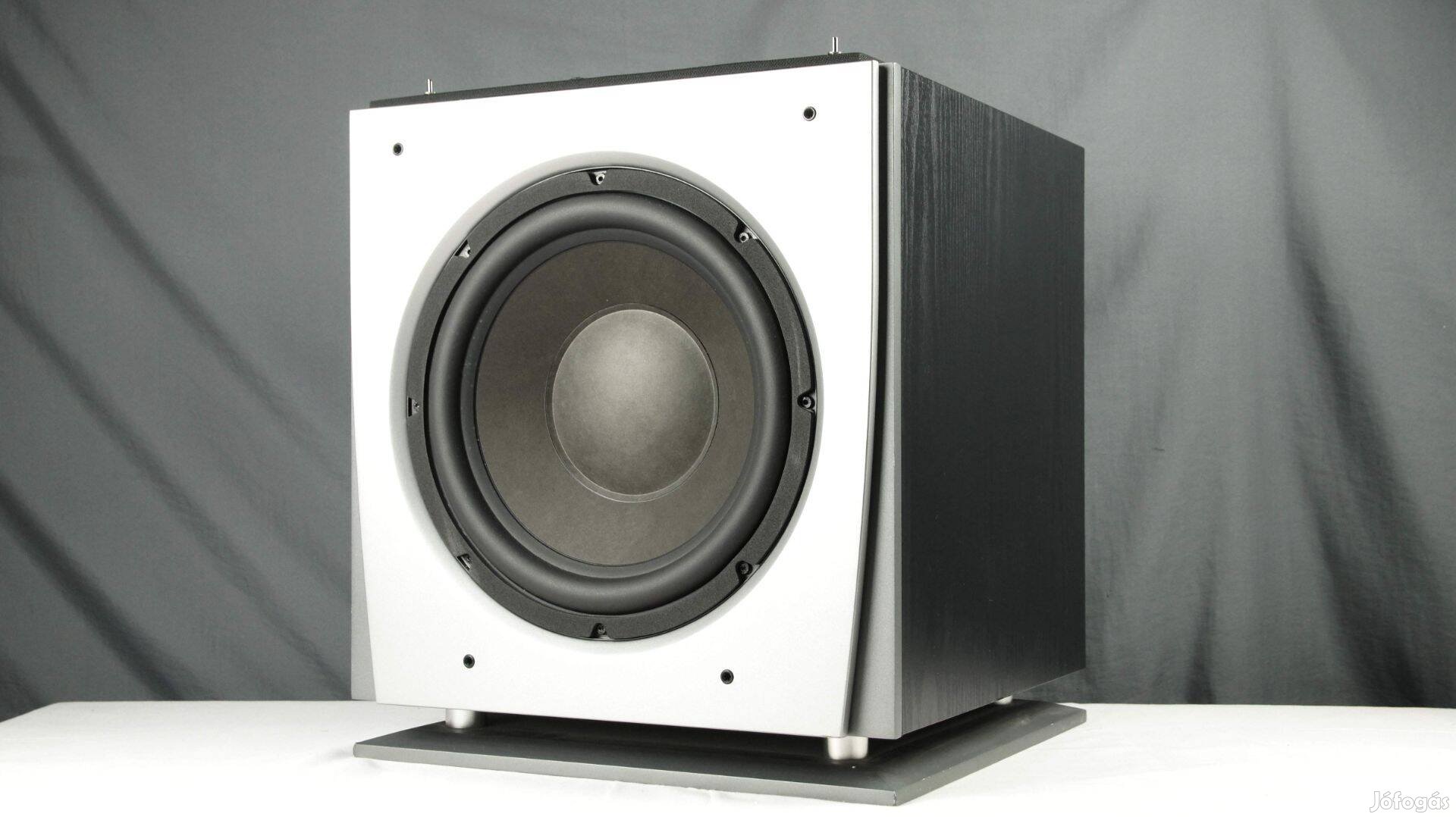 Dali Ikon Sub subwoofer, mélynyomó - Fekete