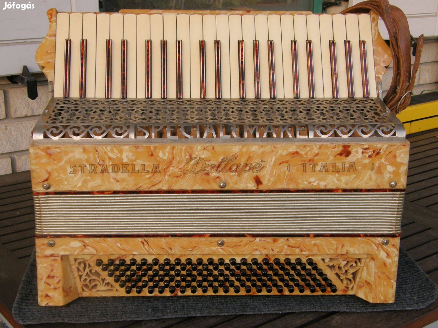 Dallape 120 bassz. olasz harmonika tangóharmonika