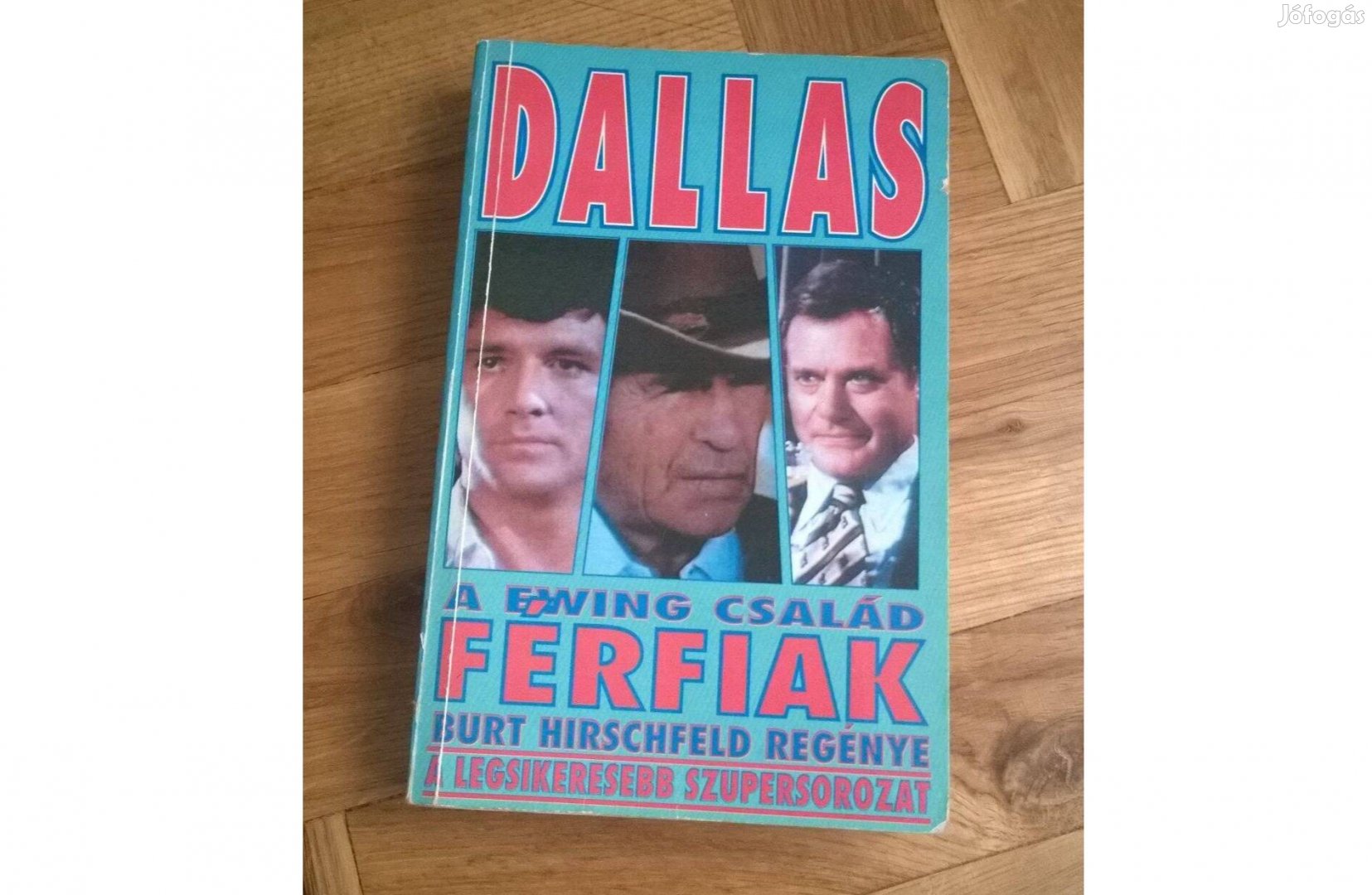 Dallas nők és férfiak-könyv