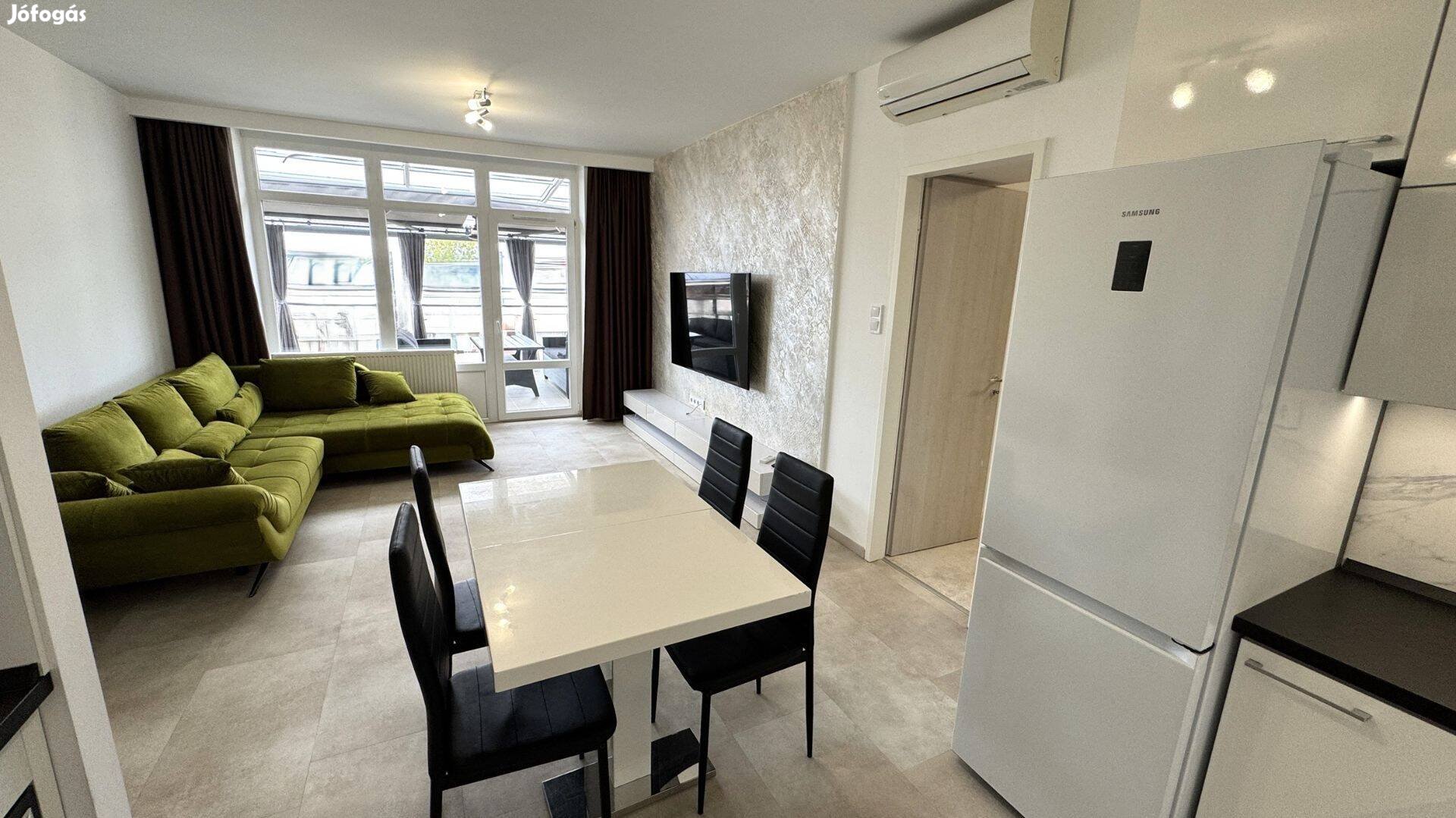 Damjanich lakóparkban Exkluzív Penthouse liftes lakás eladó