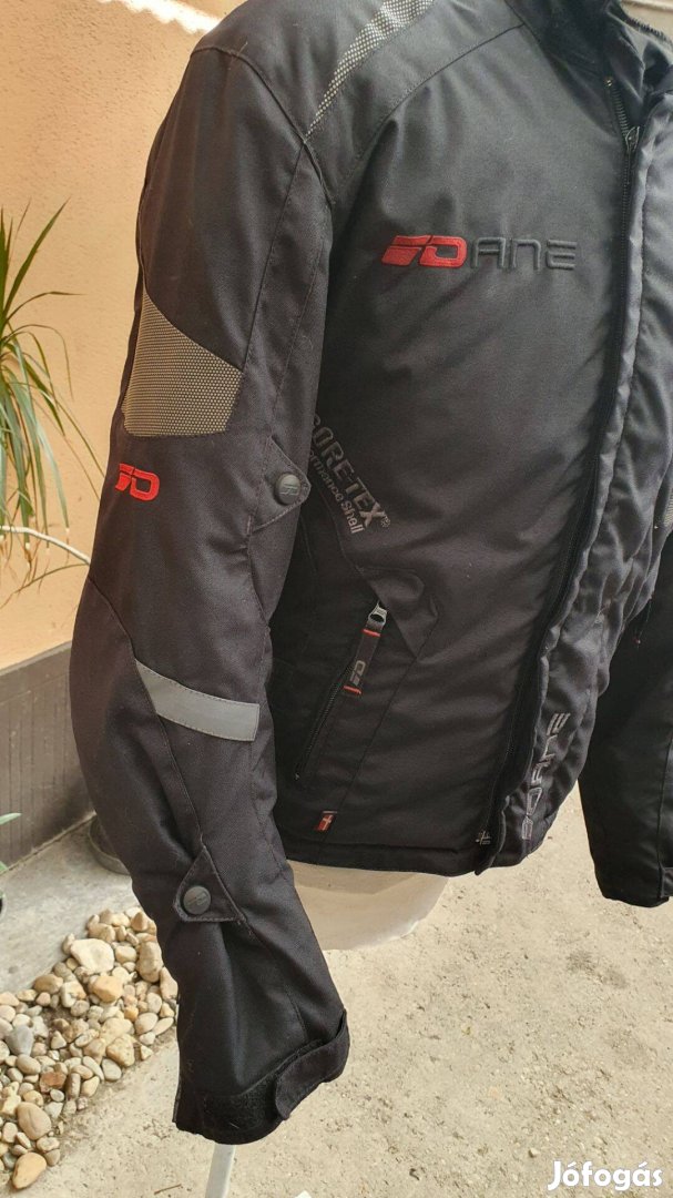 Dane goretex dzseki protectoros 50 méret