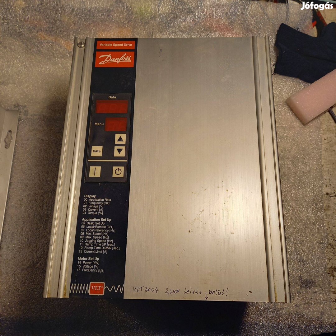 Danfoss VLT 3004 2,2 kw frekvenciavalto elado