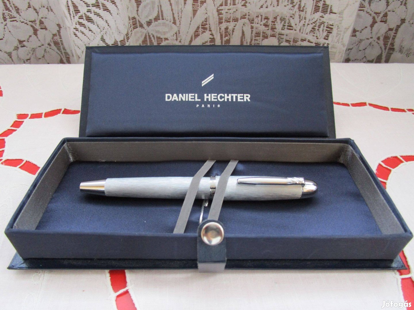 Daniel Hechter toll eladó