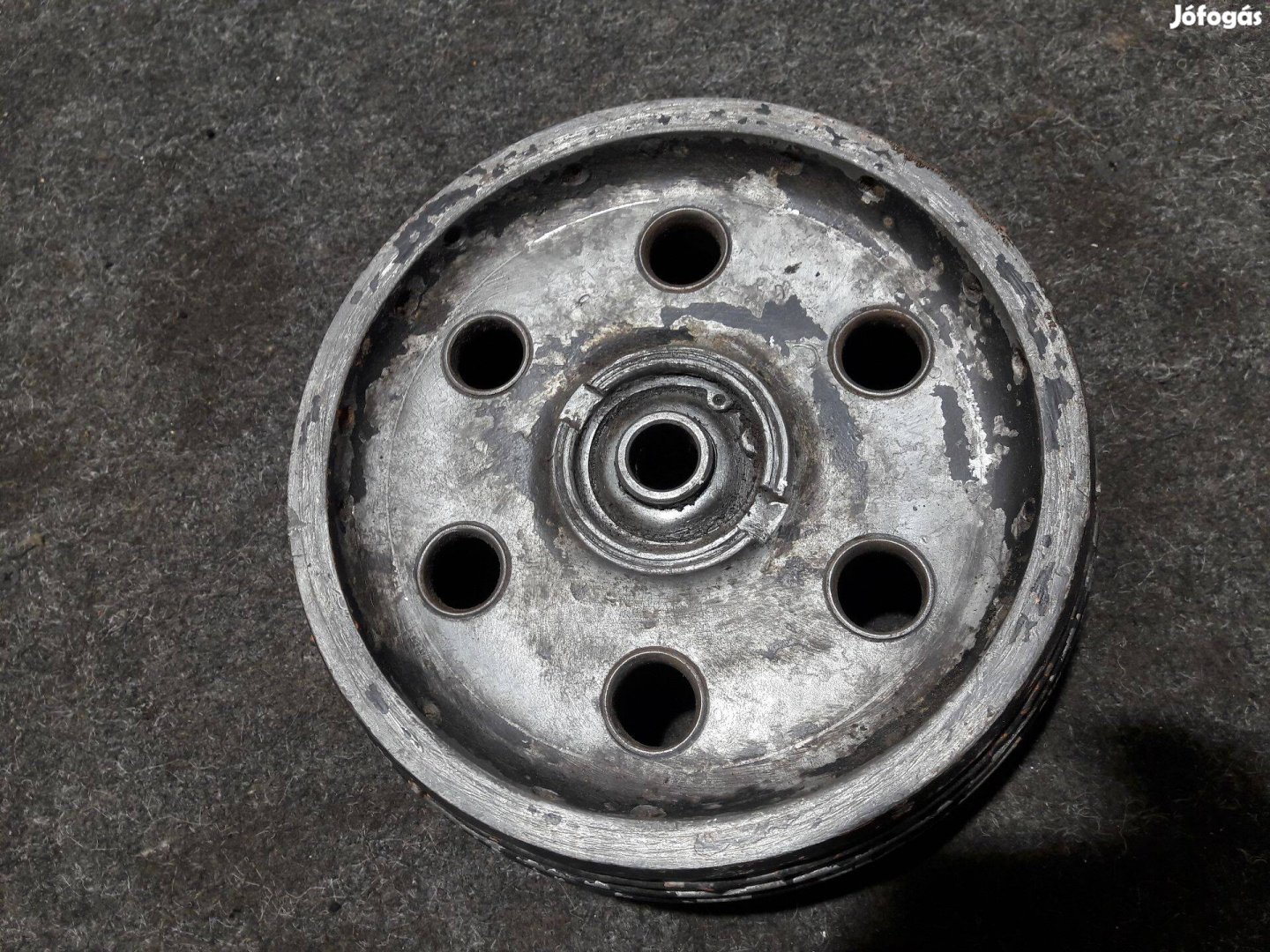 Danuvia gyári komplett kerék agy 7 bordás