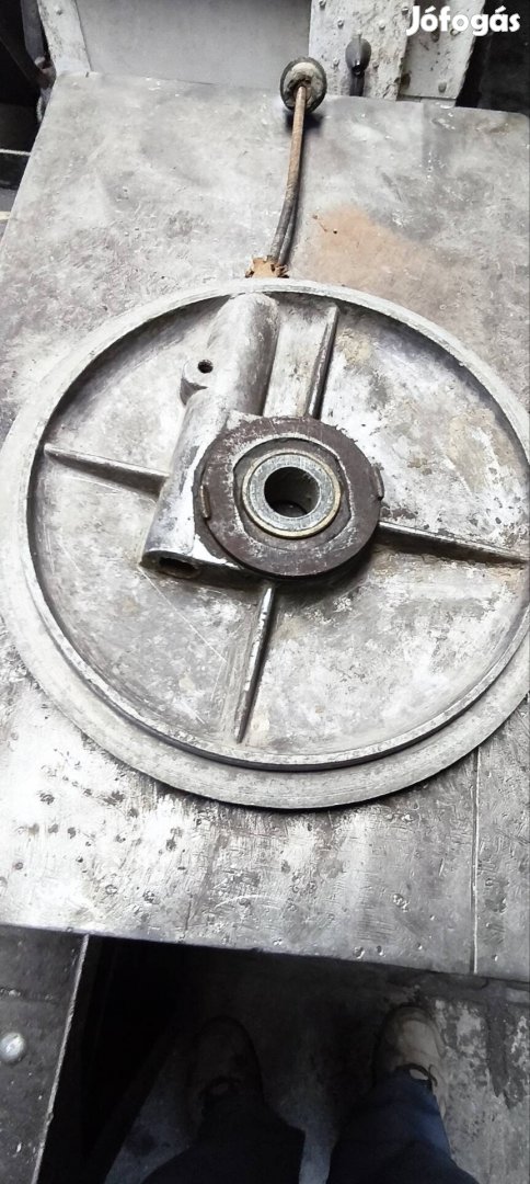 Danuvia kmóra meghajtás