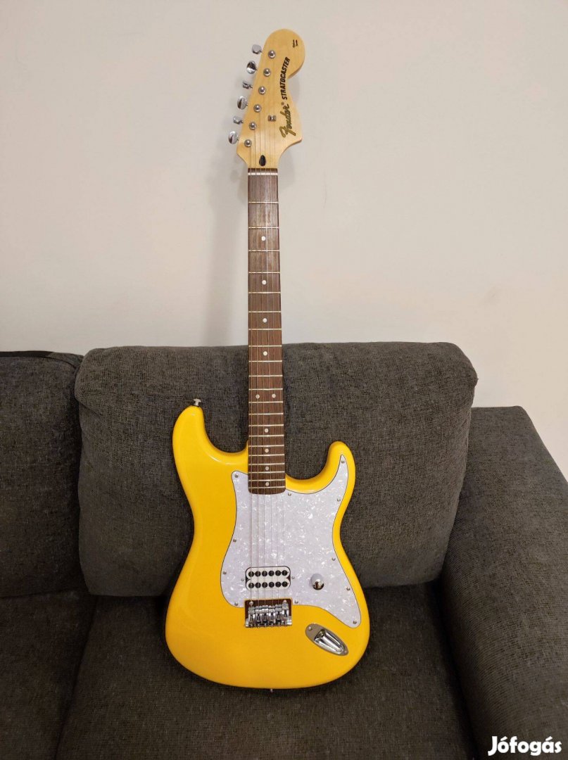 Daphne Blue és Yellow Replica Stratocaster eladó