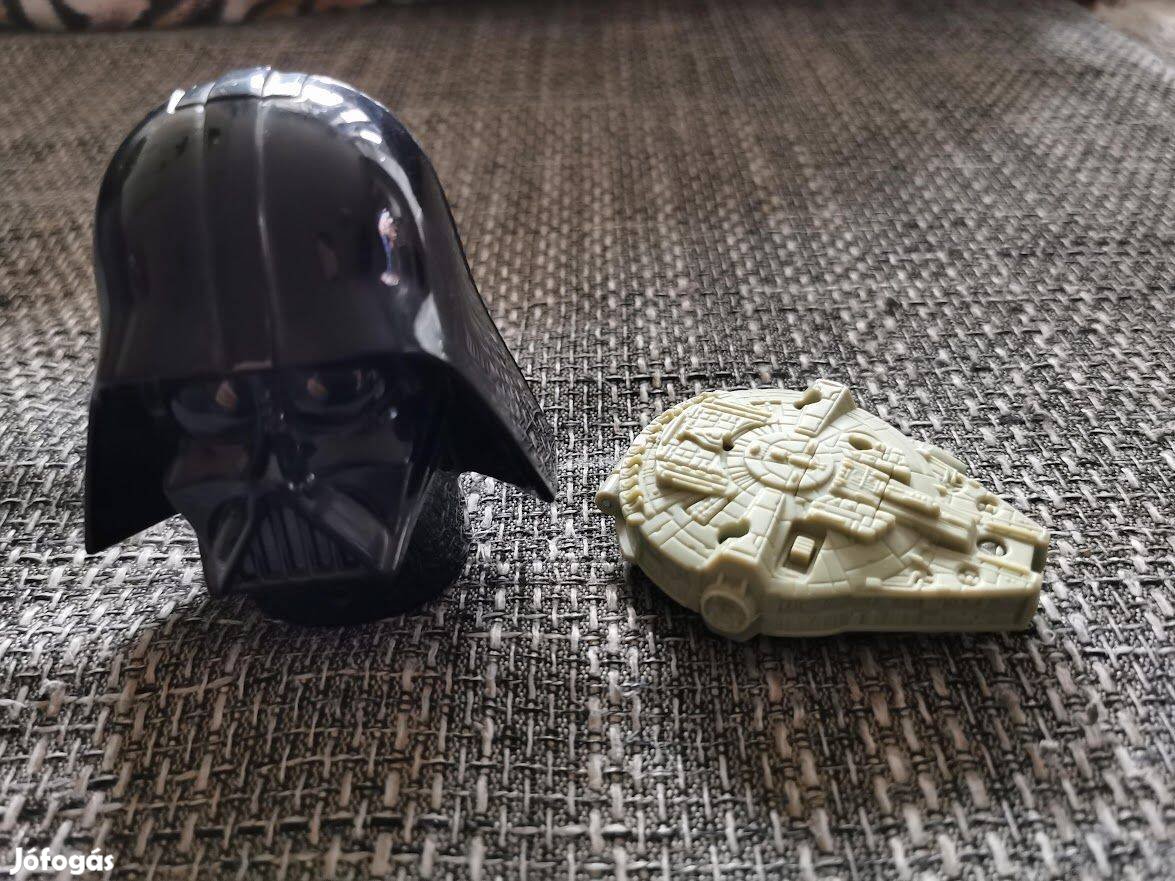 Darth Vader és millennium falcon kicsi játékok