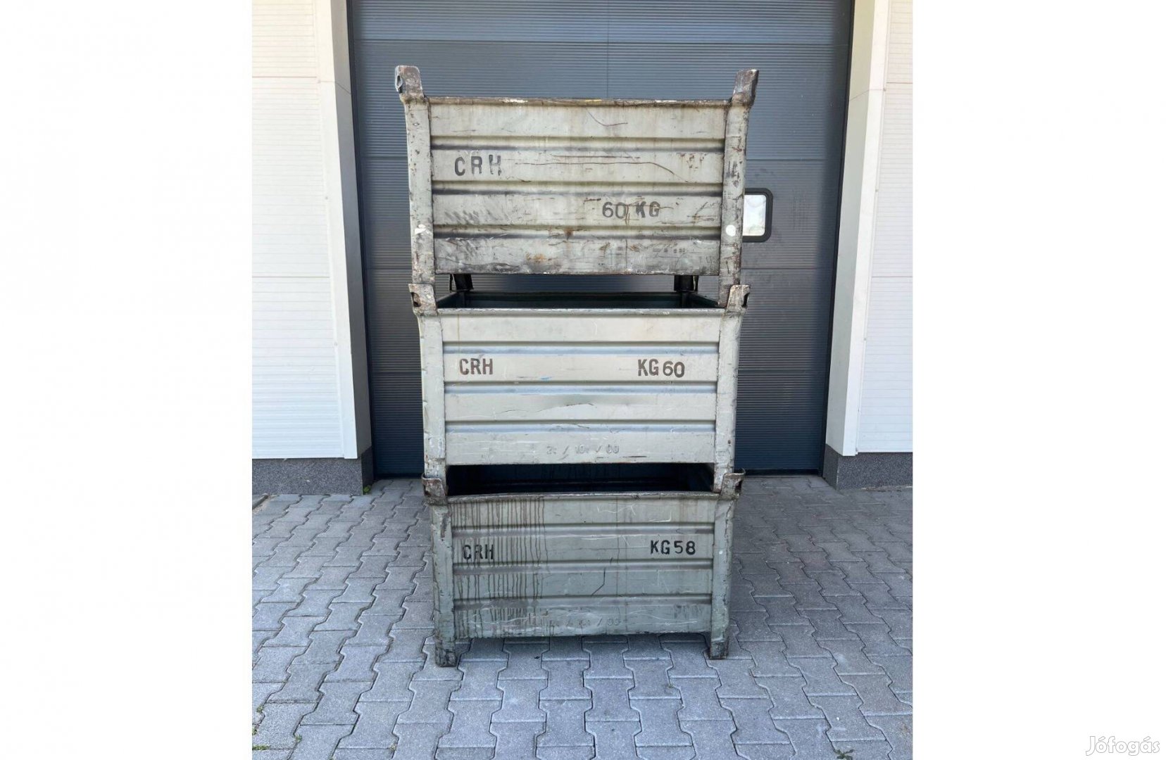 Daruzható fém konténer