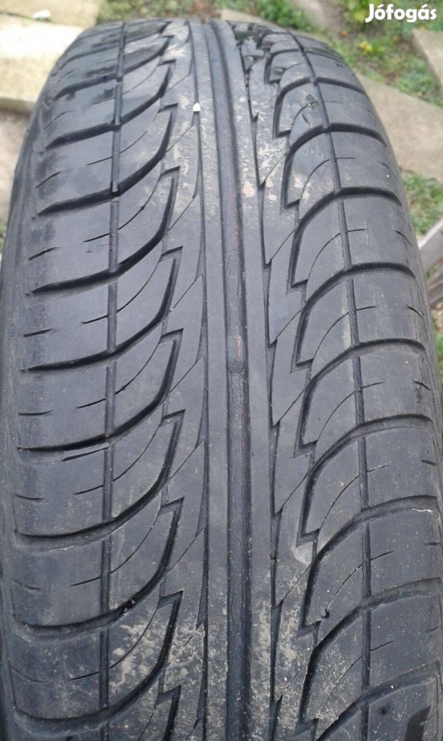 Dayton 165/70x14 gumi eladó !