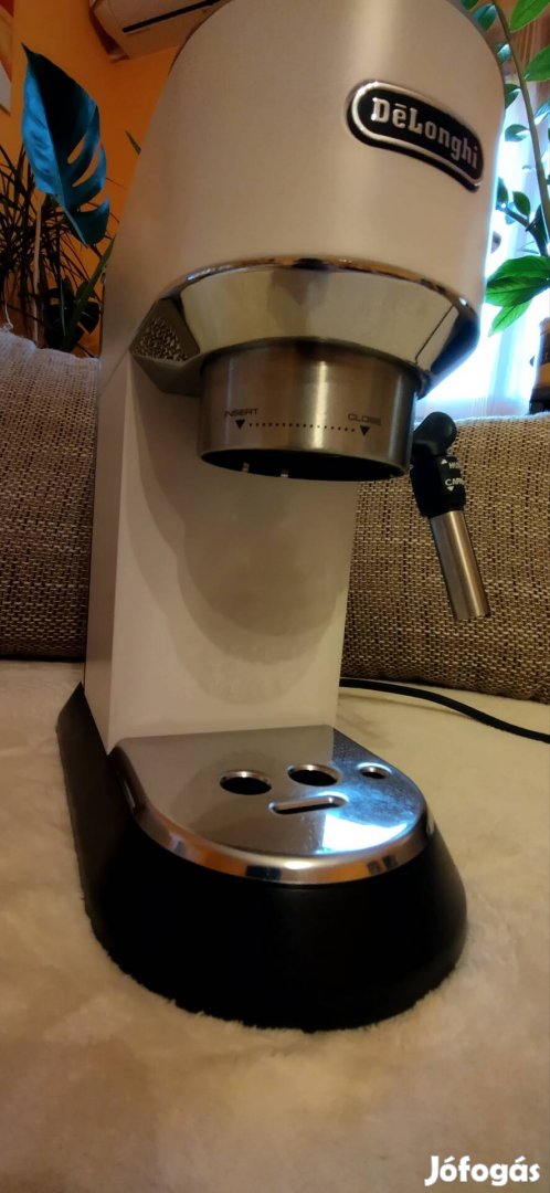 DeLonghi Dedica EC.685 kávéfőző, kávégép