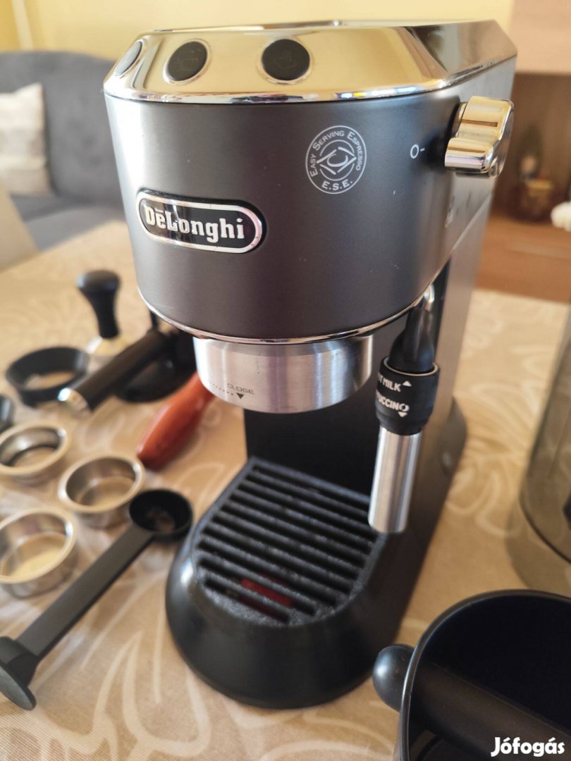 De'longhi Dedica EC 685 -BK