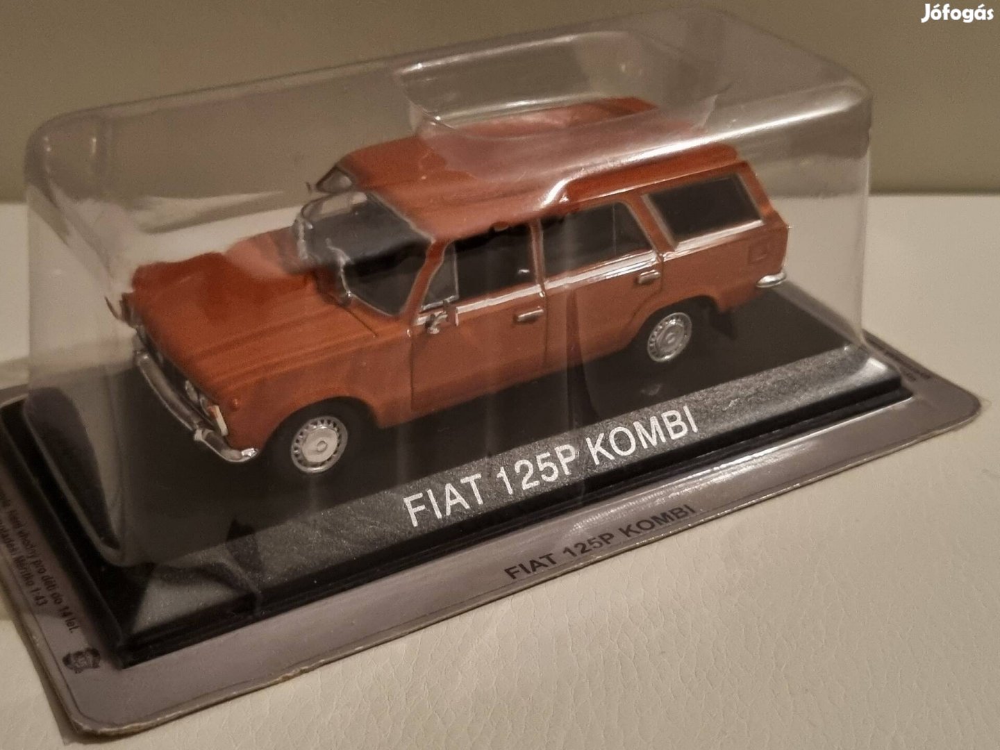 Deagostini 1:43 új bontatlan modell 1/43 Fiat 125p kombi