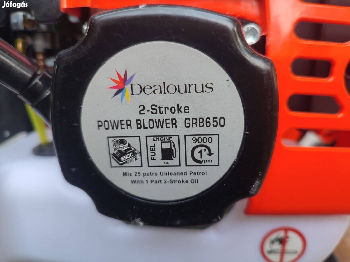 Dealorus benzin motoros lombfúvó minden tartozékával együtt
