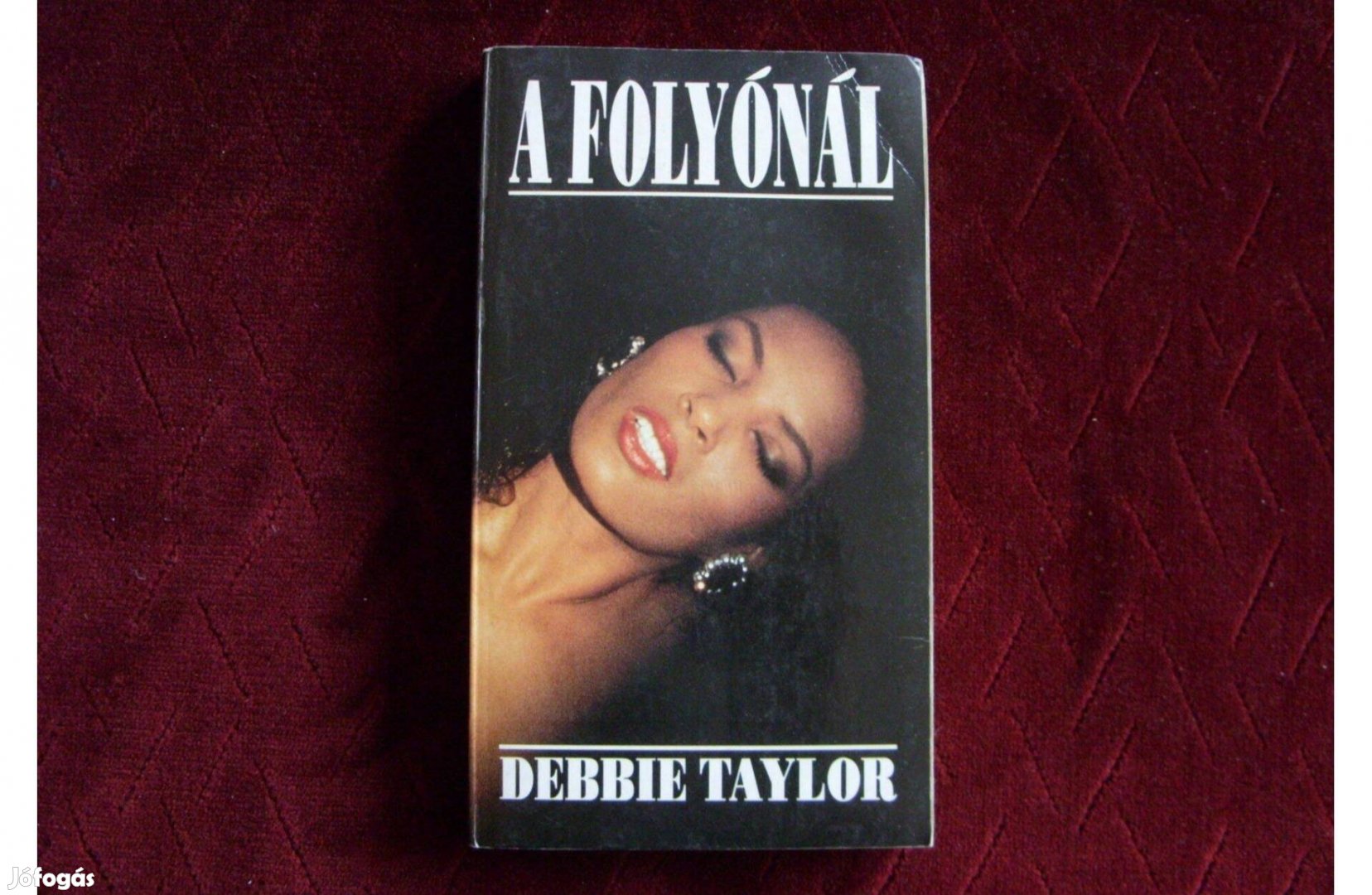 Debbie Taylor: A folyónál