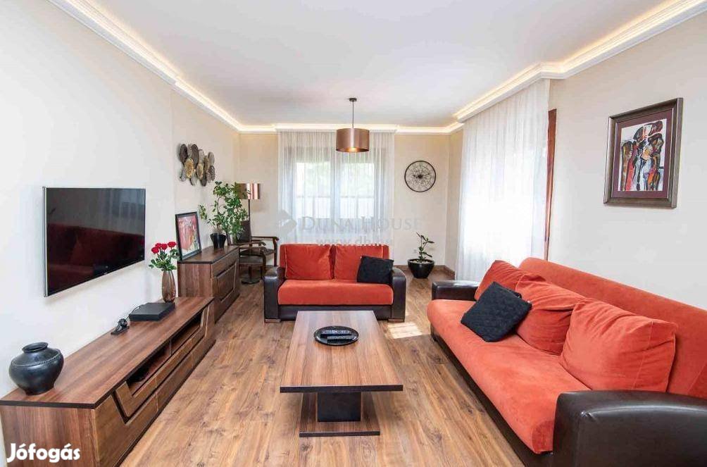 Debrecen Nagyerdőn, nappali+ 5 szobás, dupla komfortos, 170nm-es ház