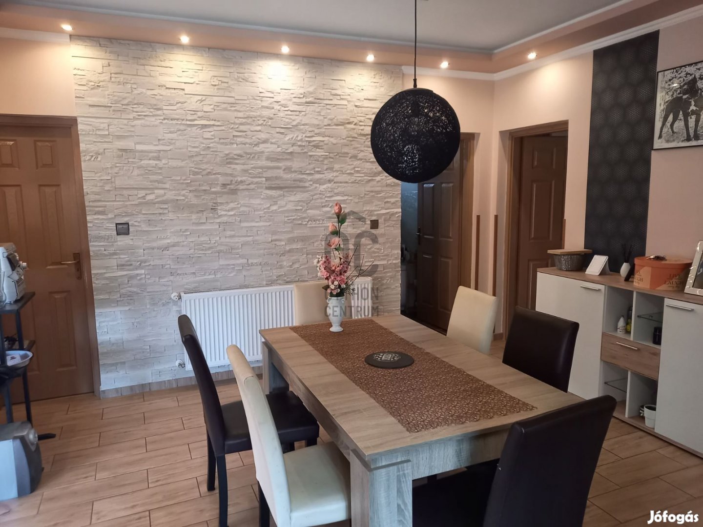 Debrecen-Ondódon 3 szobás újszerű családi ház