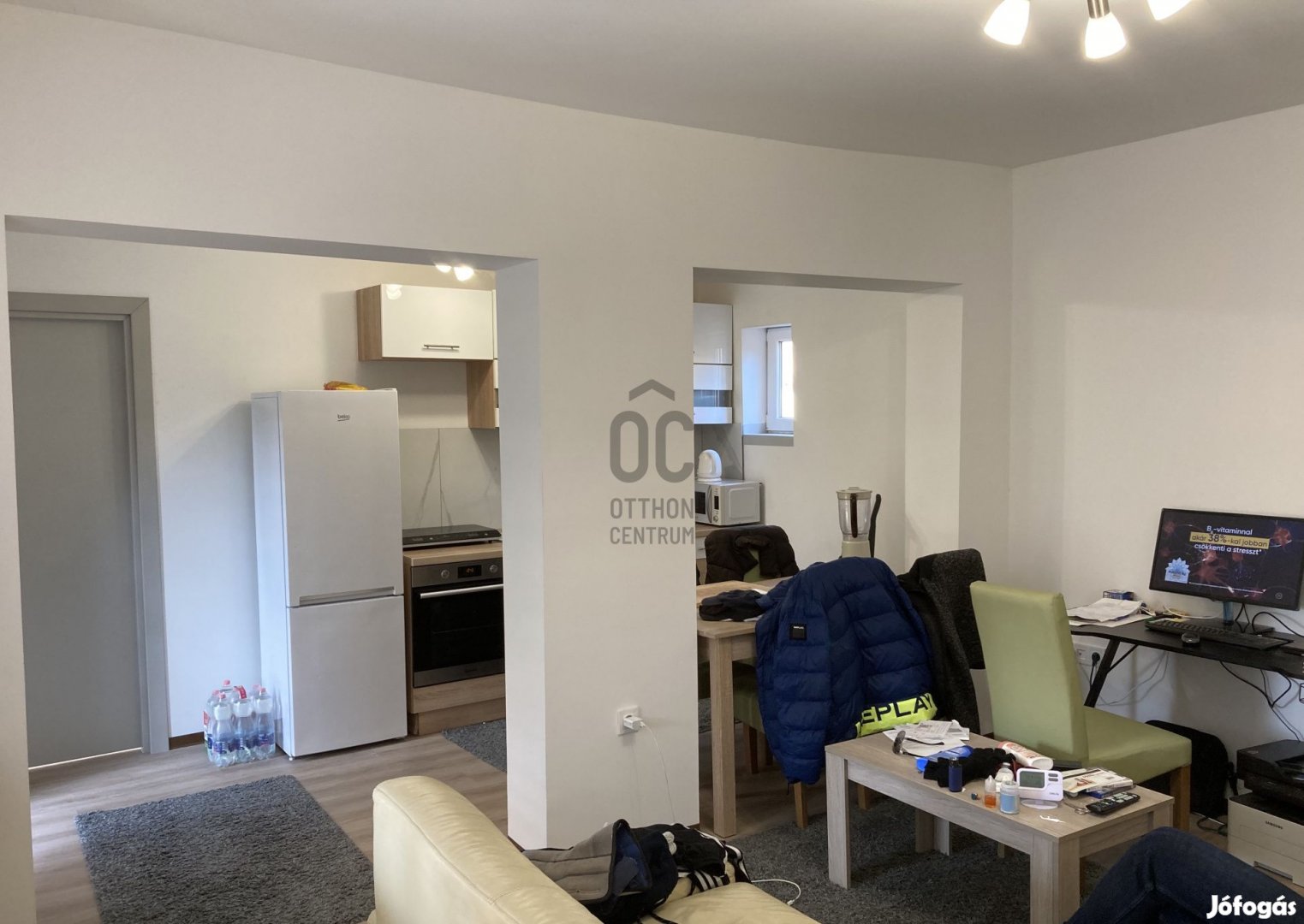 Debrecen Óvárosában, 60 nm-es,nappali-konyha-étkezős + 2 nagy hálós, k