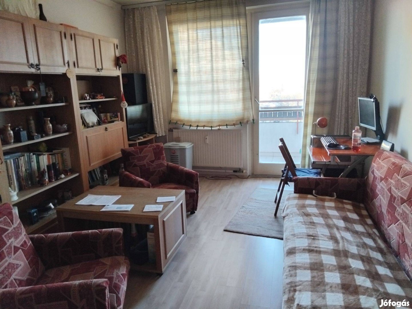 Debrecen, Angyalföld tér, 31 nm-es, ekélyes lakás eladó!