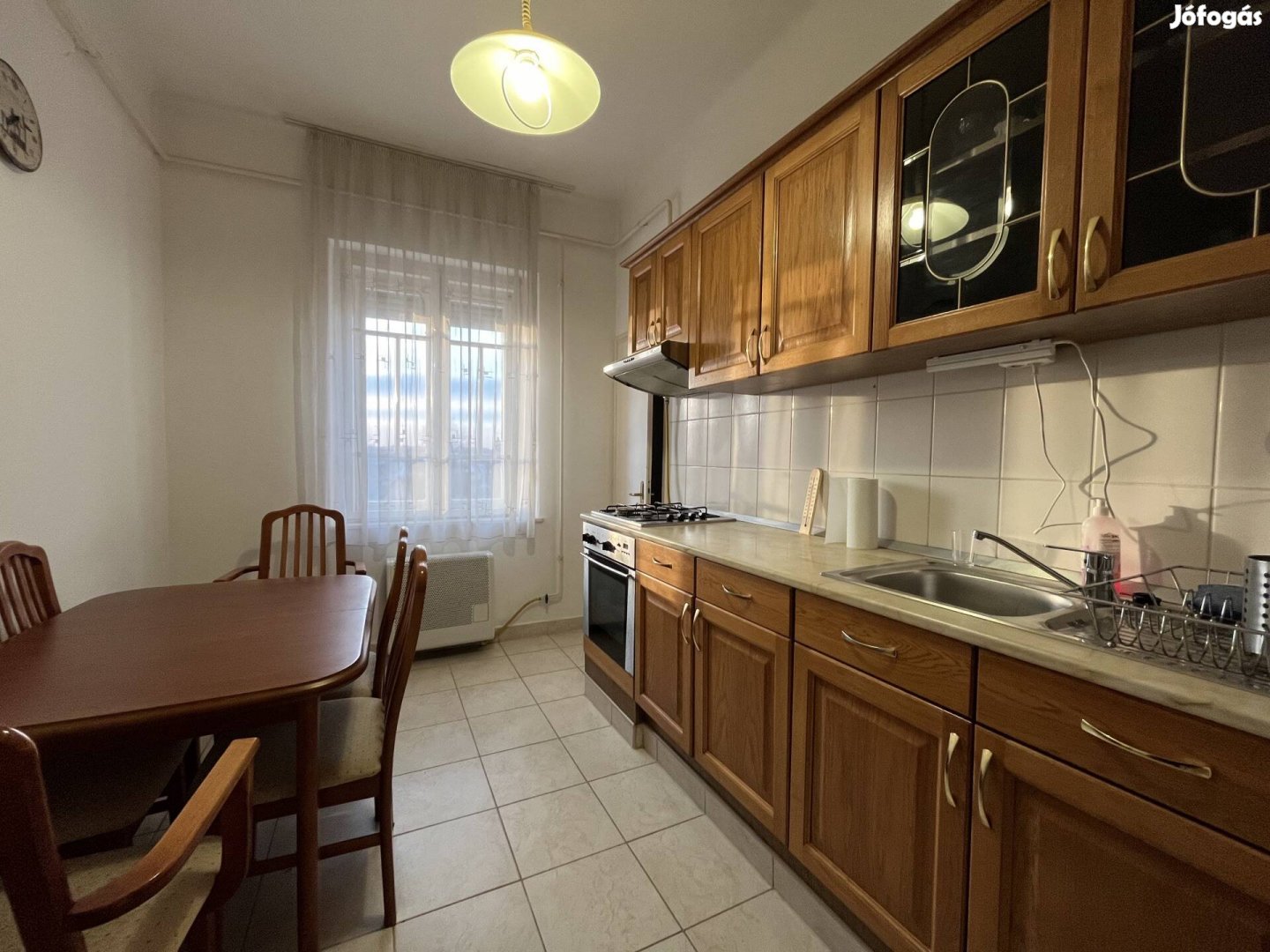 Debrecen, Dobozi lakótelep téglaépítésű társasházi lakás, 2