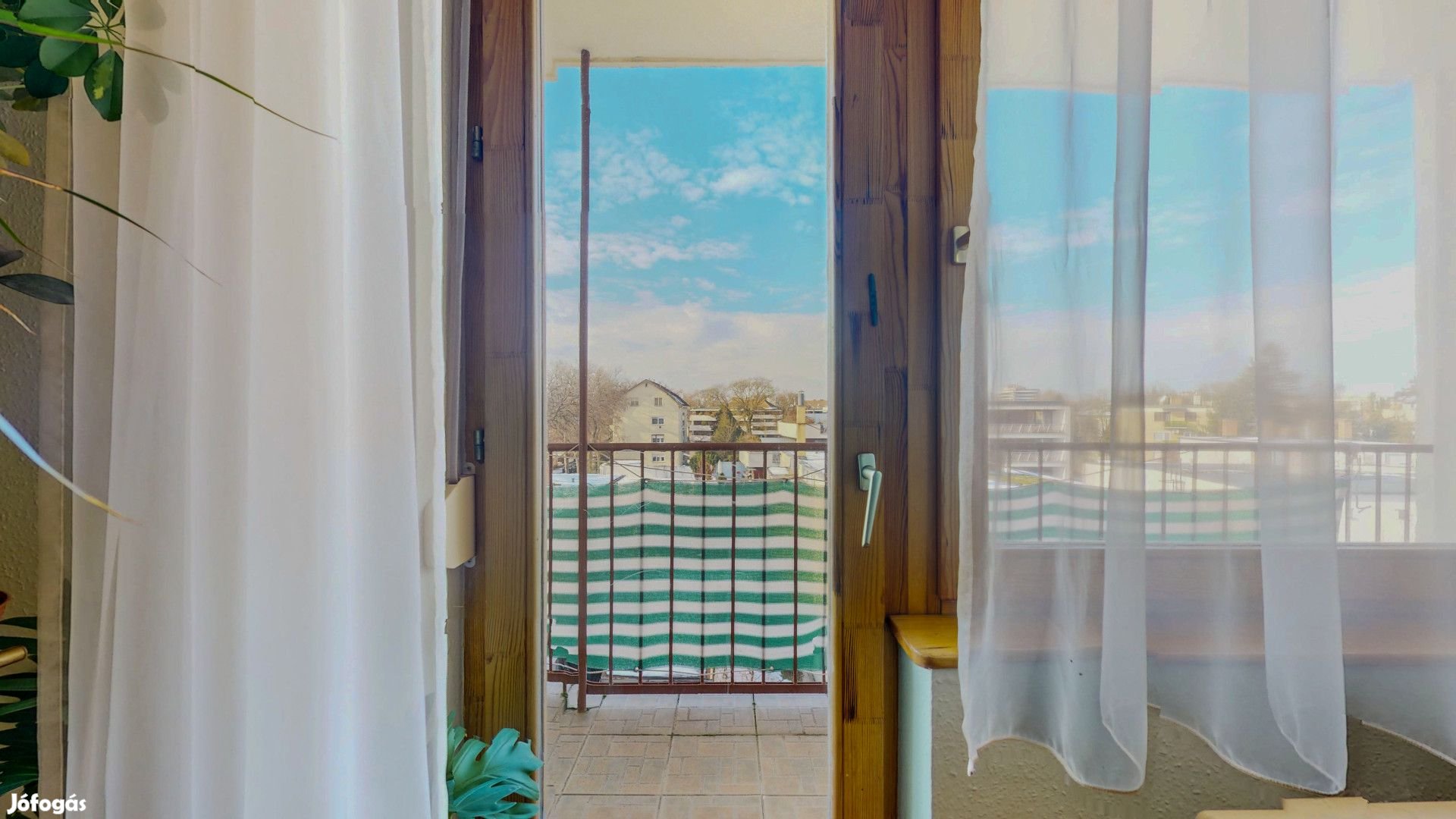 Debrecen, Nagyerdő, 2 szobás lakás eladó